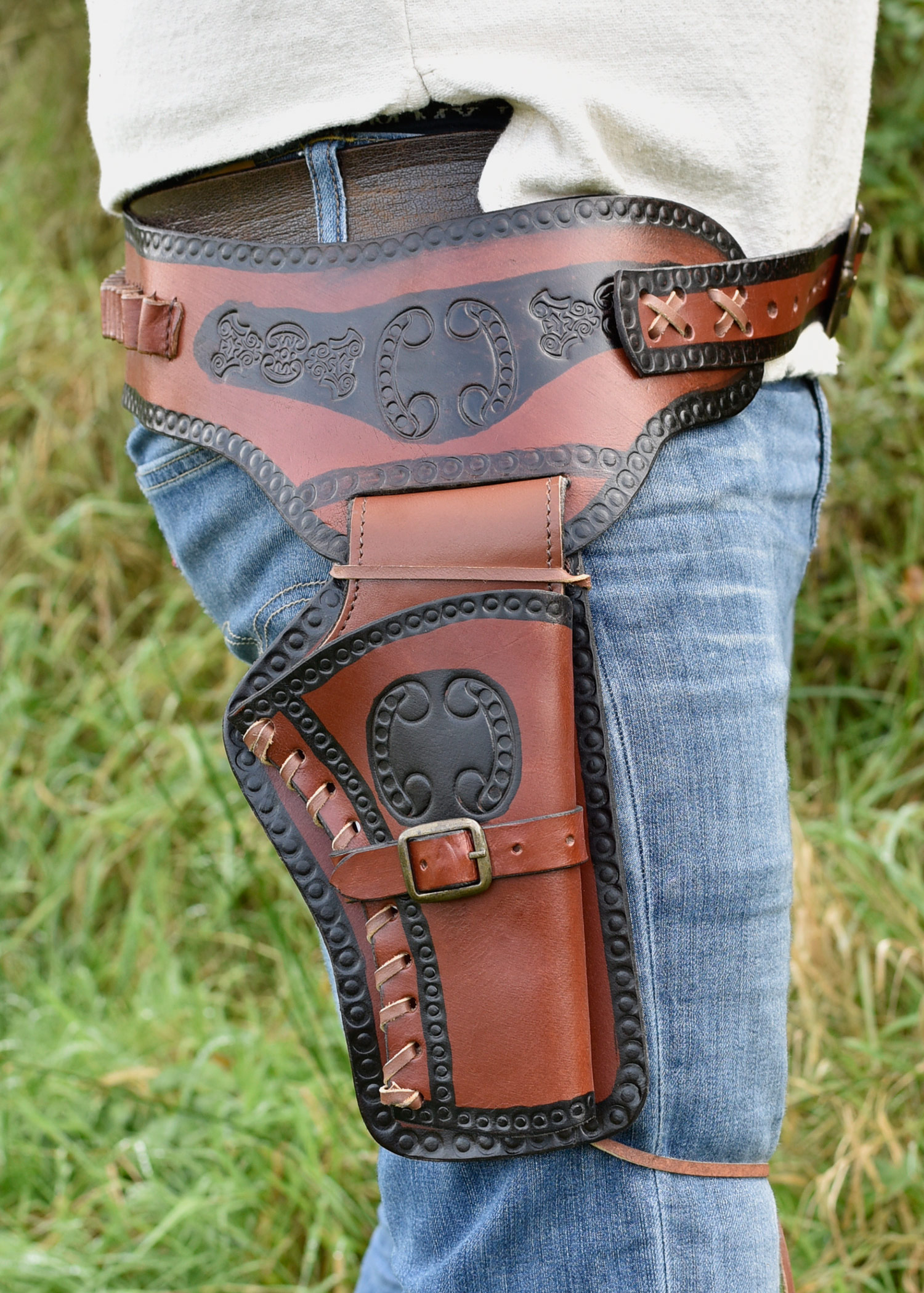 Western Revolver Gürtel mit einem Holster